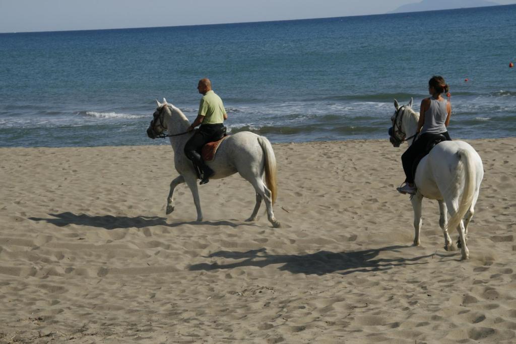 Camping Maremma Sans Souci Кастильоне-делла-Пеская Экстерьер фото